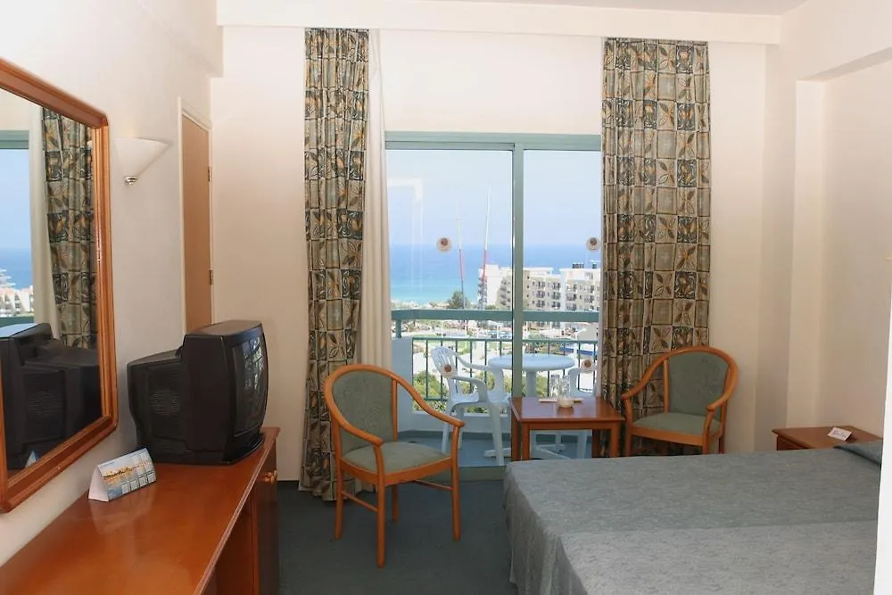 Antigoni Hotel Protaras 3*,