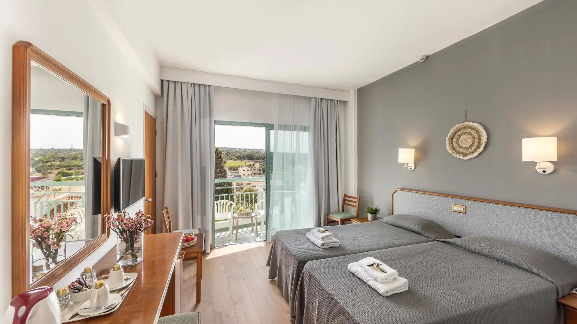Antigoni Hotel Протарас