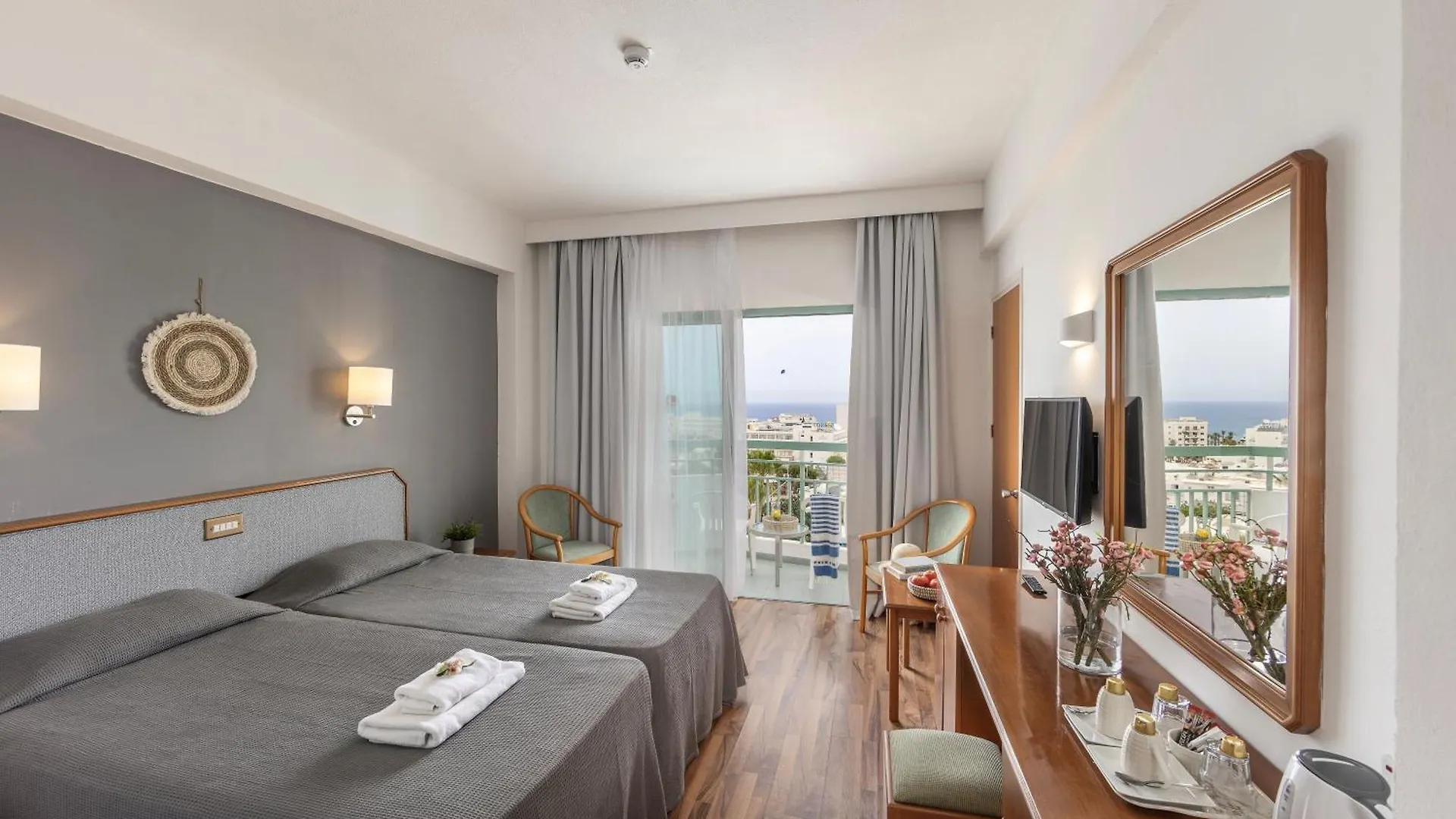 Antigoni Hotel Протарас
